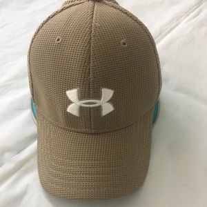 Under Armour golf hat